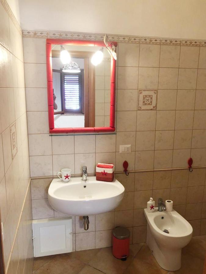 B&B Il Mirto Bianco San Giovanni Suèrgiu Buitenkant foto